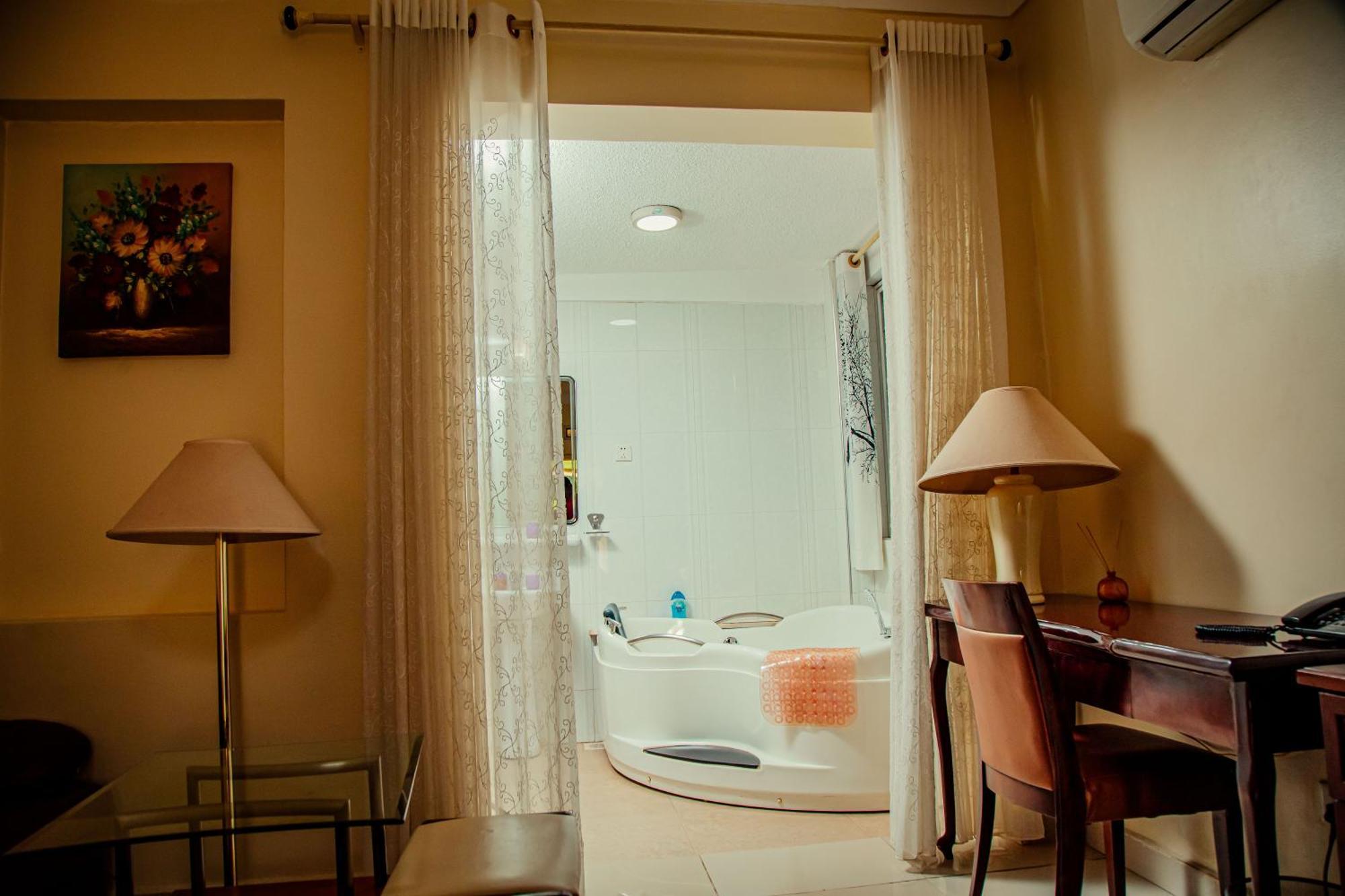 Shangri-La Hotel Muyenga Bugolobi 外观 照片